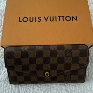 LV Sarah Wallet